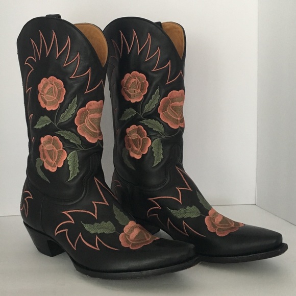 cowboy boots flowers